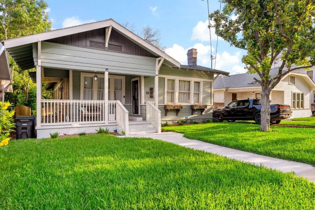 Urban Elegance Retreat Villa San Antonio Exterior foto